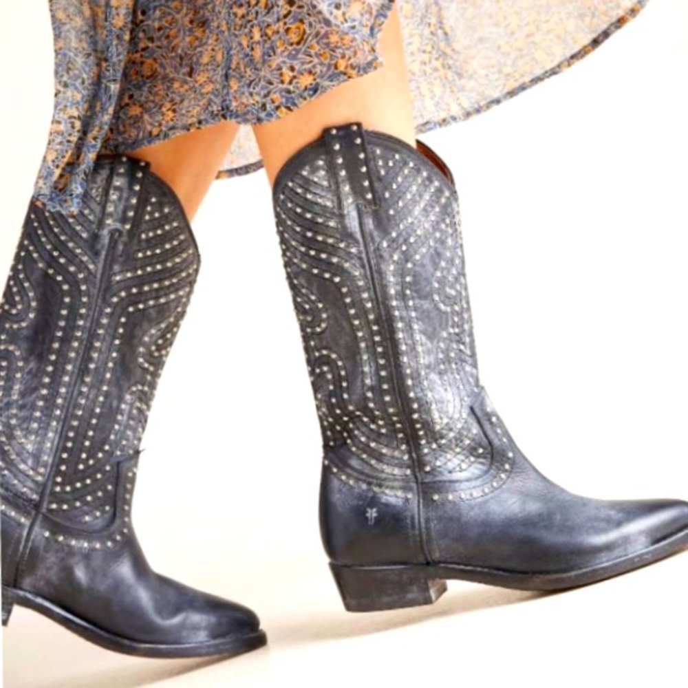 Like New Frye Billy Stud Pull-On Boots